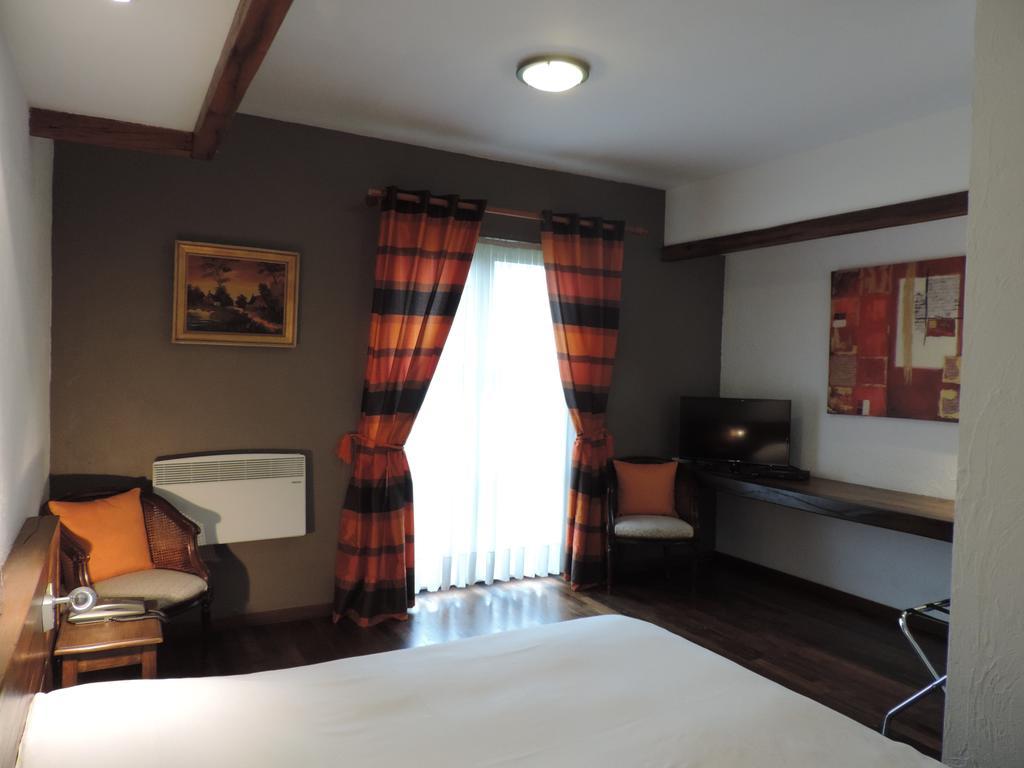 Hotel 'T Fornuis Ternat Habitación foto